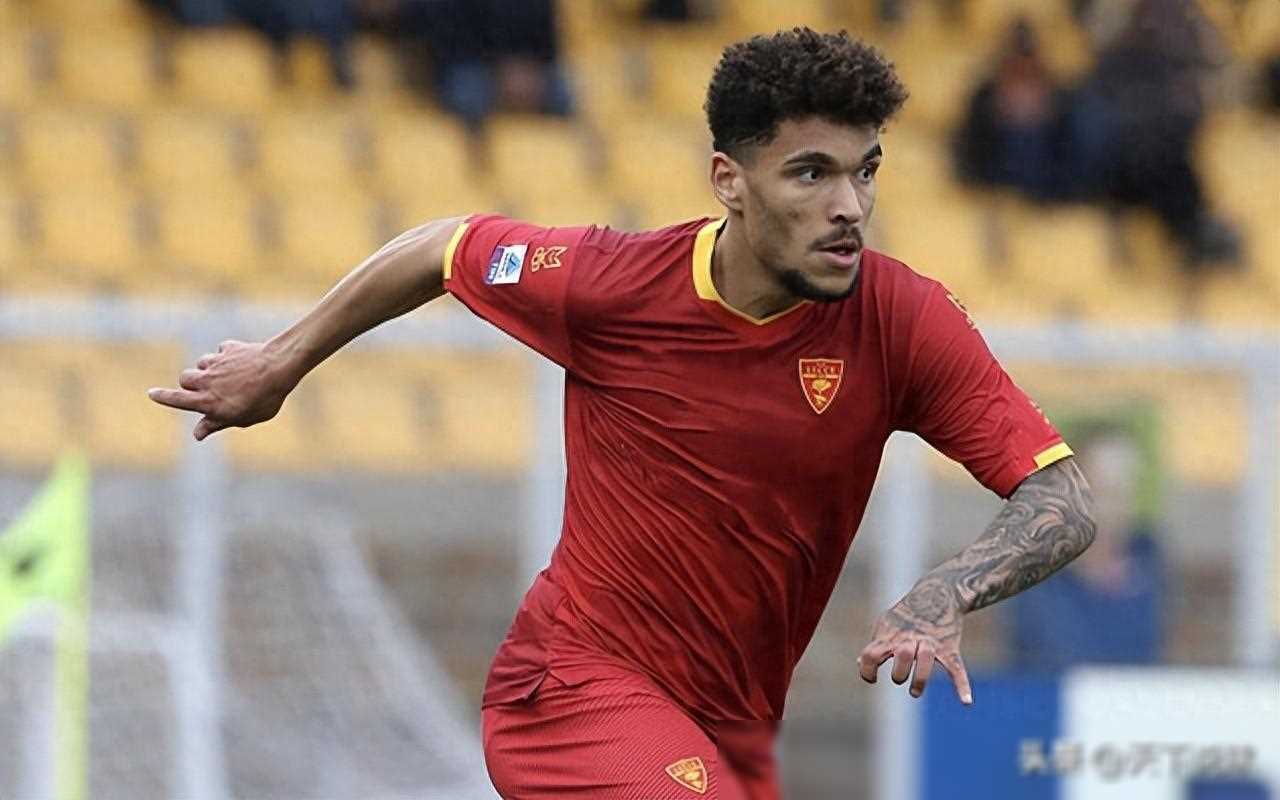 包含罗马状态回暖备战荷甲拜仁慕尼黑造点机会备战欧超杯，媒体一致点评：今晚深圳男篮调整名单以备法甲的词条